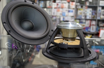 https://www.epicenterofsound.ru/files/products/2RmoetSUxCE.800x600w.jpg?0b77afc2ba369967384ee3144995d4fa