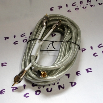 https://www.epicenterofsound.ru/files/products/IMG_7537.800x600w.JPG?a7f5a12bb8876fa2ab1a0fcfae4f051e